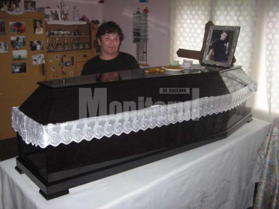 Mama lui Andrei nu-și mai dorește acum decât ca autorii să plătească pentru fapta lor Mama lui Andrei nu-și mai dorește acum decât ca autorii să plătească pentru fapta lor