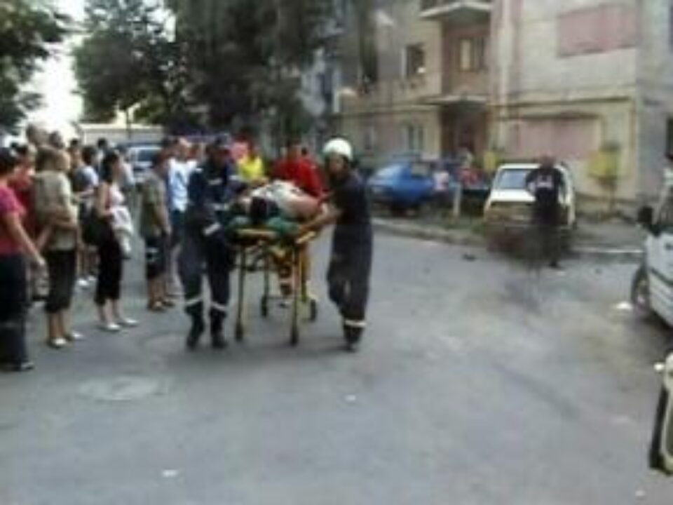 Trei persoane au fost rănite în urma unei tamponări