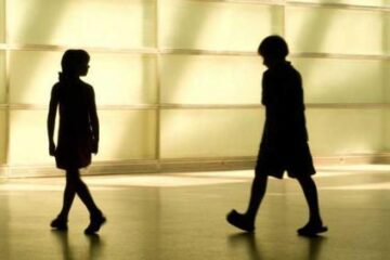 Fetele fug de-acasă din dragoste, iar băieții își încearcă norocul în lume Foto: ALAMY