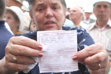 Punctul de pensie urmează să fie majorat din noiembrie de la 581,3 lei la 697,5 lei Foto: MEDIAFAX
