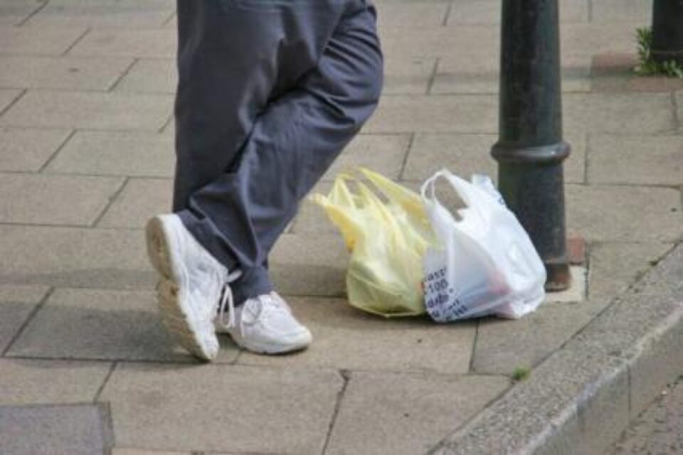 Ecotaxa are rolul de a micșora consumul de ambalaje care nu sunt biodegradabile Foto: ALAMY Ecotaxa are rolul de a micșora consumul de ambalaje care nu sunt biodegradabile Foto: ALAMY