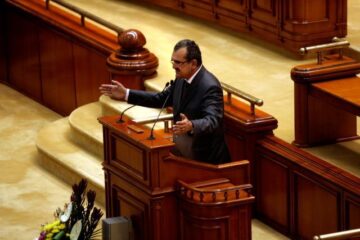 Mitrea: „Nu am găsit altă soluție să ies din această situație onorabil”. Foto: MEDIAFAX
