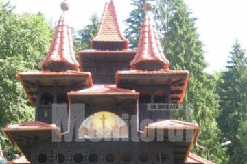Lecția de religie: De ce nu mai merg tinerii la Sfânta Biserică?
