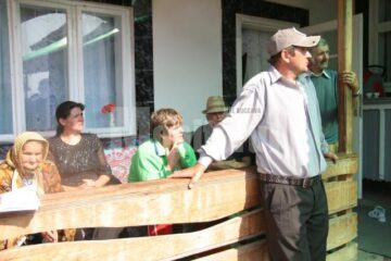 Rudele îndoliate ale celor doi frați morți în accident