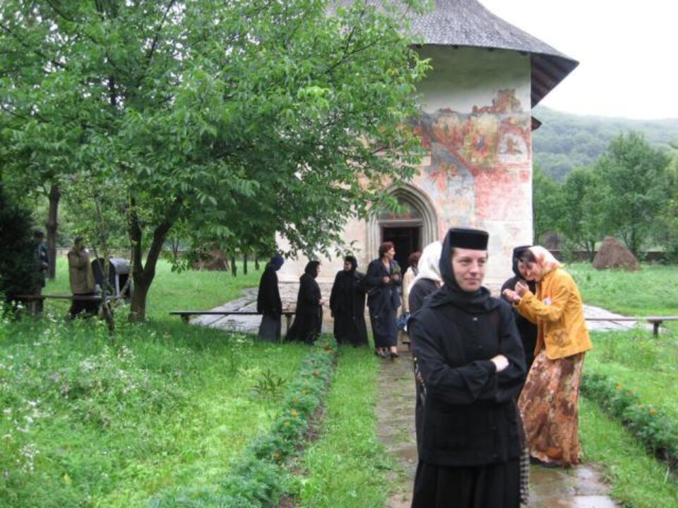 Lecția de religie: Mijloacele duhovnicești pentru a păstra credința în Dumnezeu Lecția de religie: Mijloacele duhovnicești pentru a păstra credința în Dumnezeu