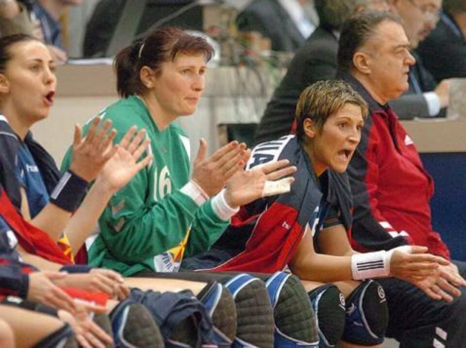 Echipa națională de handbal feminin duce lipsă de un singur lucru, de antrenor