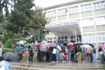 Fără VIP-uri si festivisme la Petru Rareș