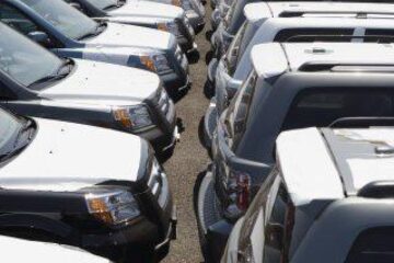 Românii au înmatriculat în 2008 mai puține automobile noi decât în 2007. Foto: JUPITER IMAGES