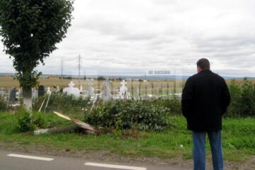 Gardul cimitirului Pacea, stricat pe o porțiune de 10 metri