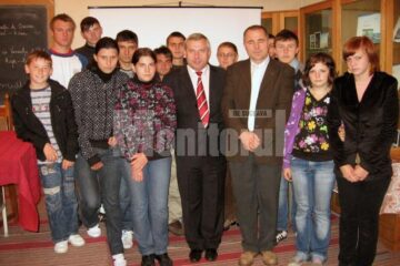 Dumitru Morhan a promis sprijin pentru cei 25 de elevi de la grupele de ucraineană