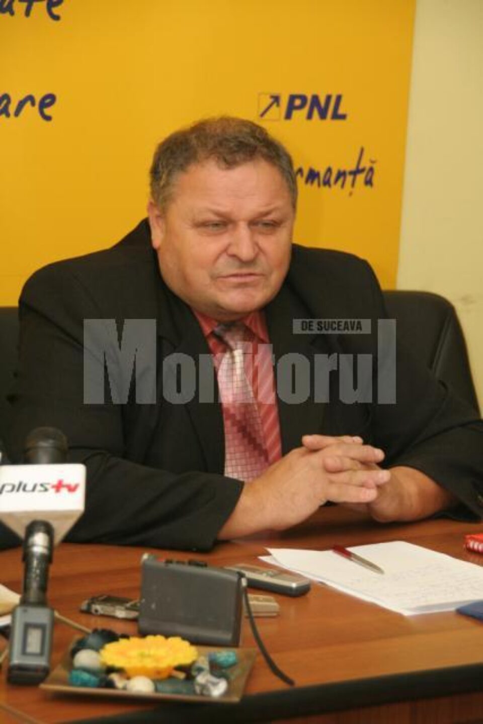 Brîndușel Nichitean: „Asistăm în momentul de față la o supraaglomerare a Sucevei” Brîndușel Nichitean: „Asistăm în momentul de față la o supraaglomerare a Sucevei”