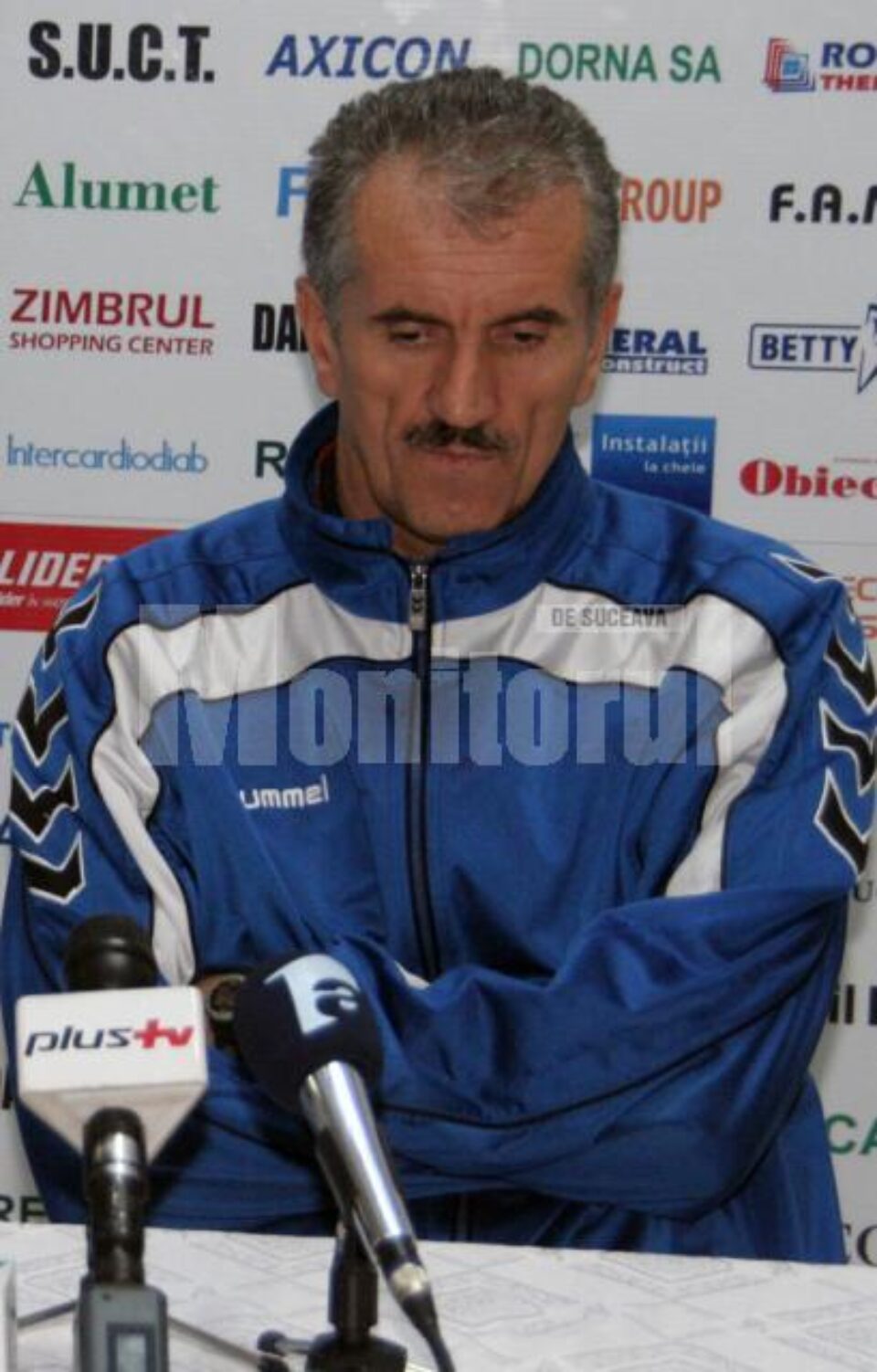 Pe lângă cele două înfrângeri consecutive, Petru Ghervan se confruntă și cu efective de lot