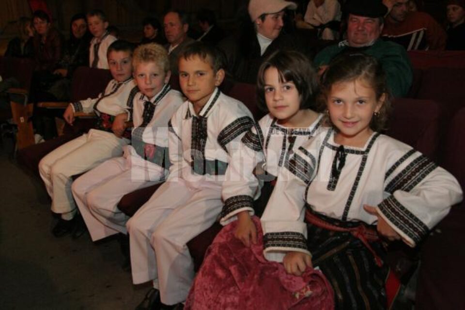 Cultural: Festivalul „Comori de suflet românesc”, ediția a VI-a, faza finală