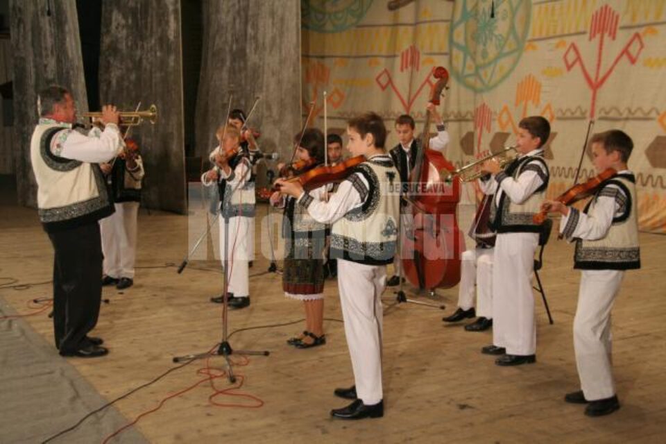 Cultural: Festivalul „Comori de suflet românesc”, ediția a VI-a, faza finală