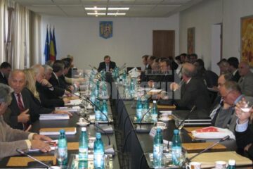 Deliberativul județean a aprobat repartizarea sumelor din cotele defalcate din impozitul pe venit pentru echilibrarea bugetelor locale