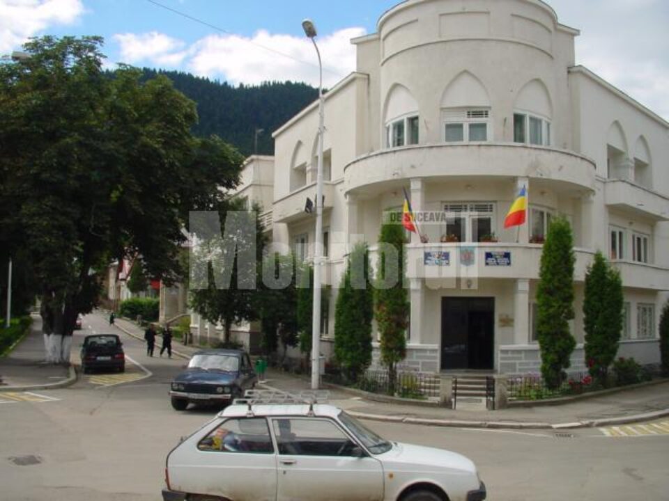 La un serviciu autofinanțat al Primăriei Câmpulung Moldovenesc se desfășoară o anchetă de proporții