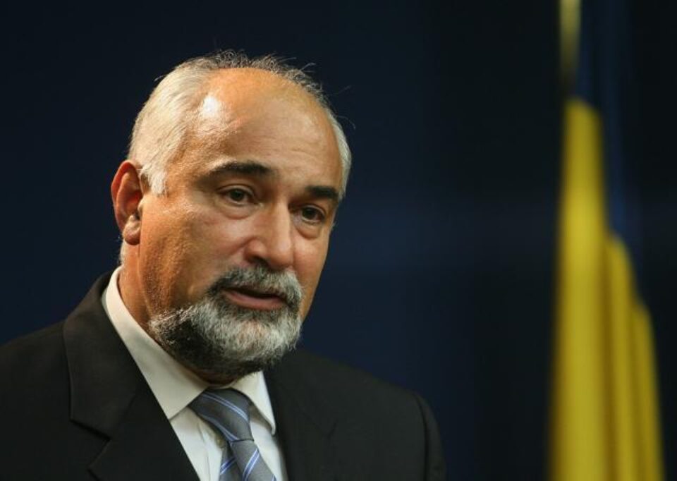 Varujan Vosganian: "O astfel de măsură ar avea ca efect creșterea fără precedent a inflației”. Foto: CAPP