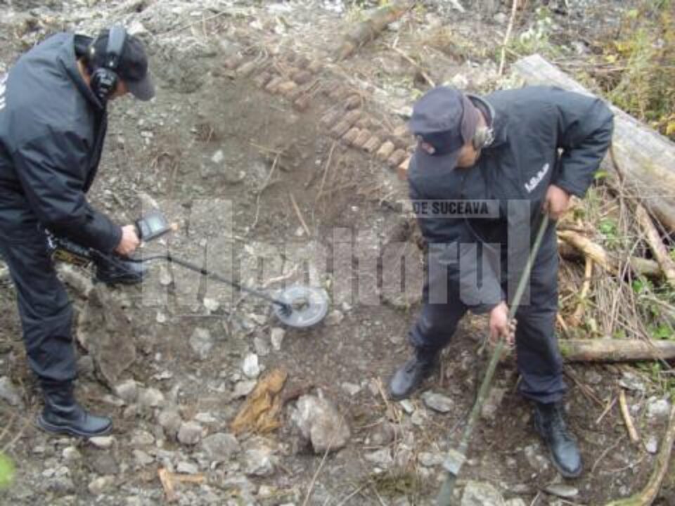 La Cârlibaba: Arsenal de muniție, găsit într-o gospodărie