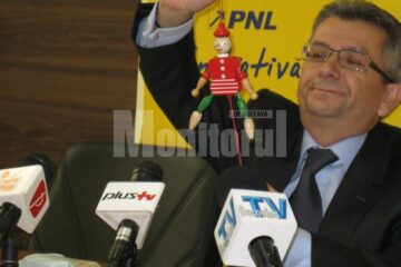 Philip Rozopol: „Această jucărică ecologică este și simpatică, face parte din eșichierul politic, dă din mâini și din picioare și costă 25 de lei”