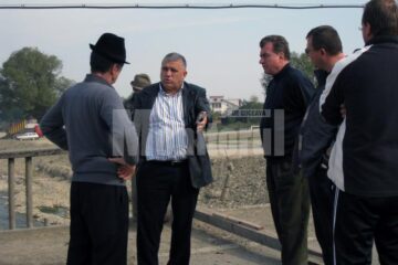 Dumitru Mihalescul se implică în refacerea podului de la Marginea