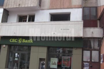 Pagube inutile: A chemat pompierii pentru că mașina de spălat a luat foc