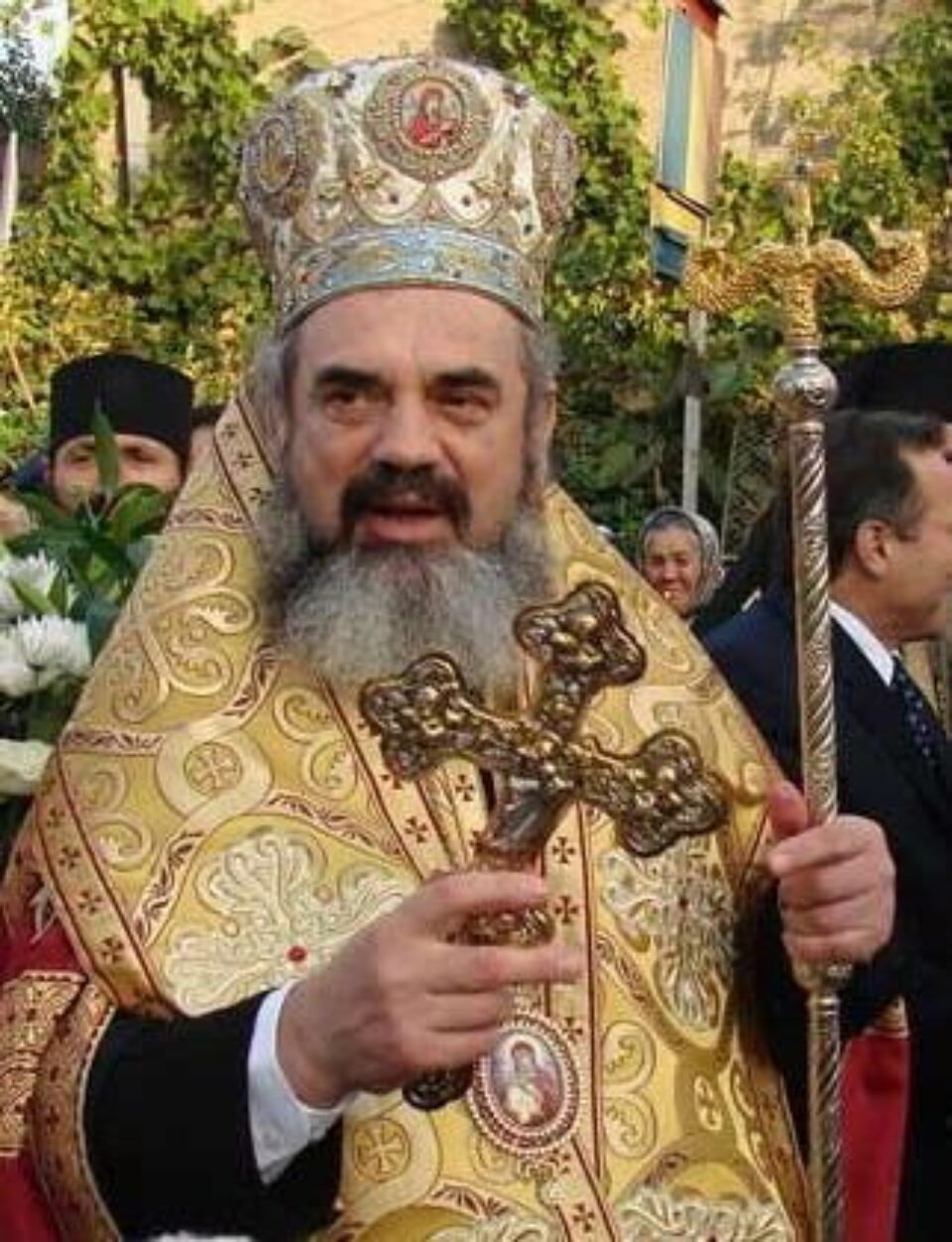 Cronica religioasă: Mesajul Preafericitului Părinte Patriarh Daniel cu ocazia prăznuirii sărbătorii Sfintei Cuvioase Parascheva Cronica religioasă: Mesajul Preafericitului Părinte Patriarh Daniel cu ocazia prăznuirii sărbătorii Sfintei Cuvioase Parascheva