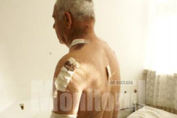 Taximetristul avea 13 plăgi înjunghiate