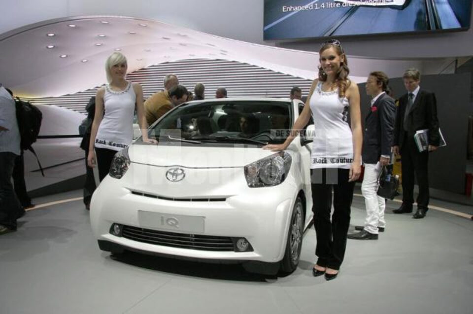 Toyota iQ 2009