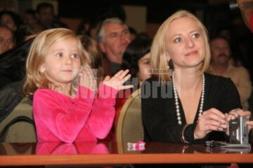 Împreună mereu: Trupa care a întrecut Irisul și Compactul în topuri și-a lansat primul album