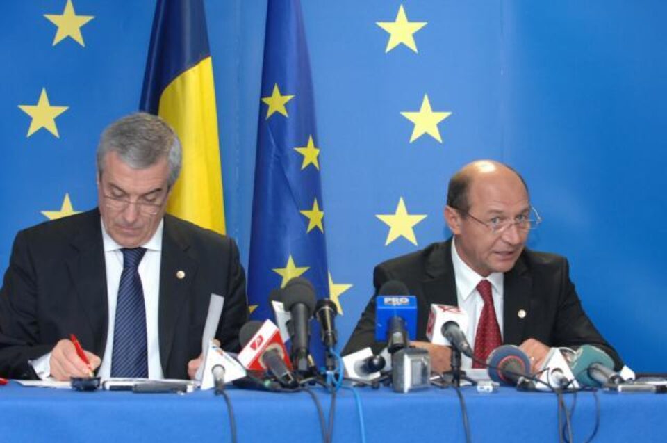 Băsescu avertizează: „criza economică nu ne iartă dacă nu suntem prudenți". Foto: Sorin LUPȘA