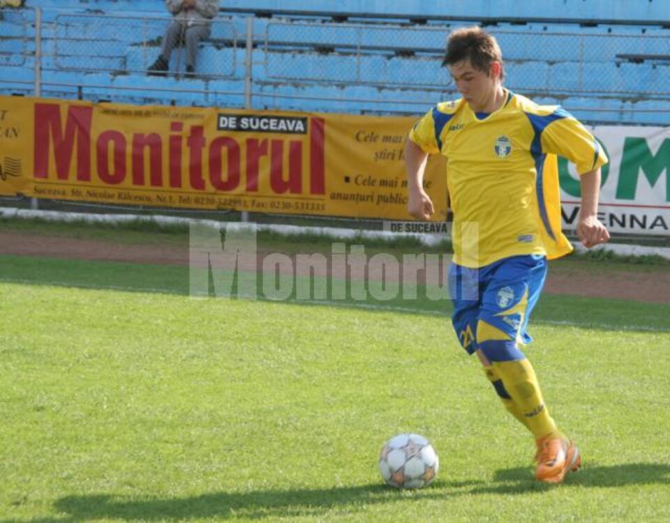 Juniorul Buhuși a fost luat la rost de antrenorul formației Juniorul Buhuși a fost luat la rost de antrenorul formației