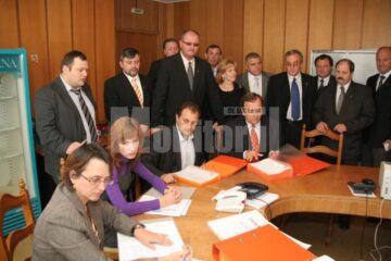 Start: PD-L Suceava și-a înregistrat candidații la Biroul Electoral Județean