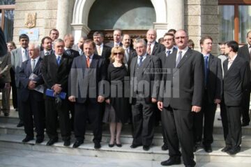 Start: PD-L Suceava și-a înregistrat candidații la Biroul Electoral Județean