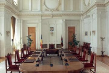 Curtea Constituțională arată că majorarea pensiilor se "justifică în mod obiectiv și rezonabil"