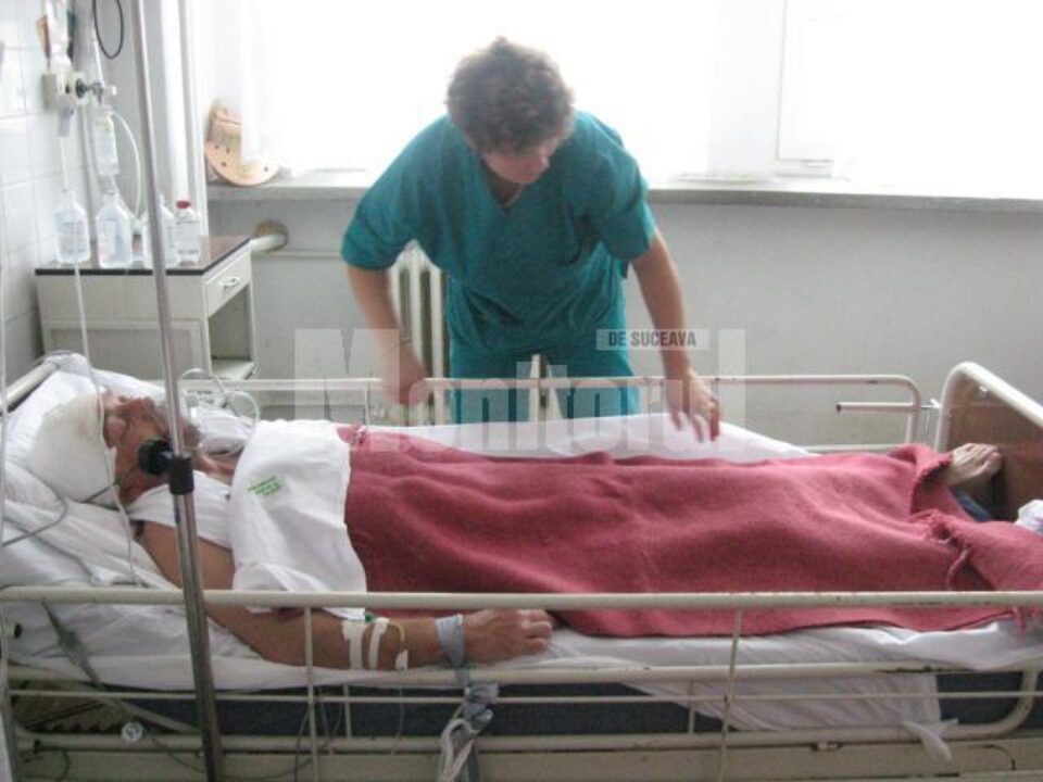 În momentul în care a fost adus la spital bărbatul se afla în stare de comă și mirosea puternic a alcool În momentul în care a fost adus la spital bărbatul se afla în stare de comă și mirosea puternic a alcool