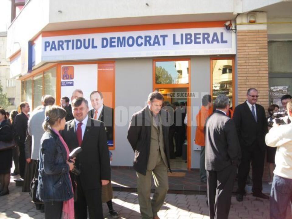 Inaugurare: PD-L, primul partid care inagurează un sediu în cartierul Burdujeni