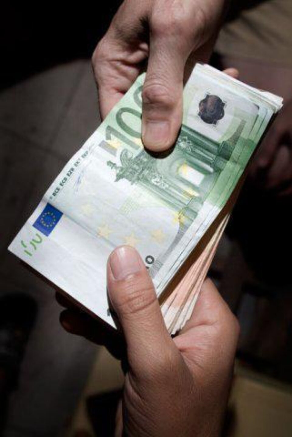 Radu Popa primise 10.000 de euro pentru admiterea unei tinere la Academia de Poliție. Foto: ALAMY