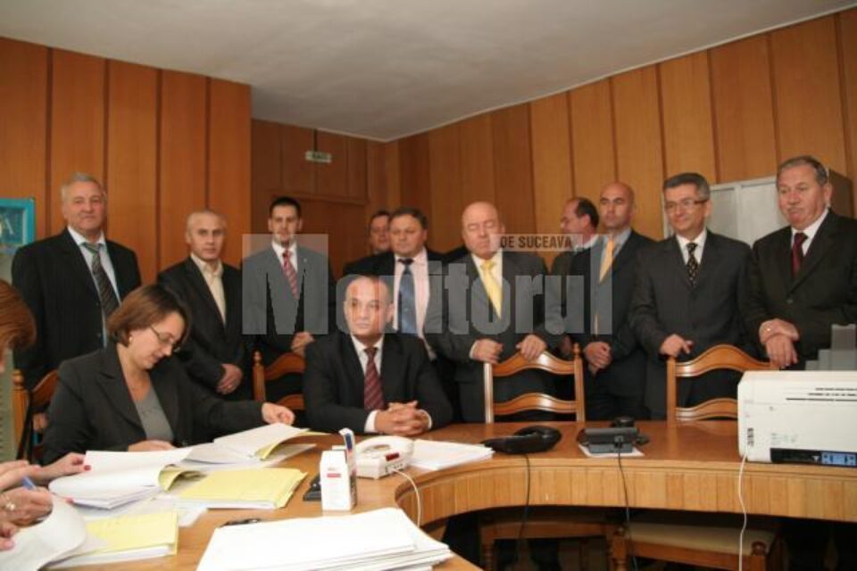 Determinare: Liberalii anunță că „vor lupta” pentru toate mandatele de parlamentar