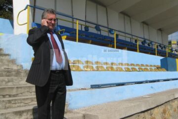 Primarul Lungu le cere suporterilor să fie alături de echipa de fotbal