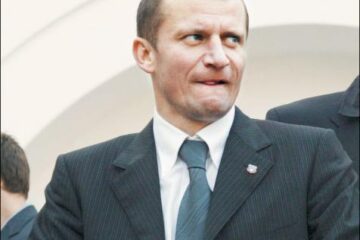 Sosirea lui Dorinel Munteanu este o chestie de ore. Sau doar o nouă goangă marca Becali.