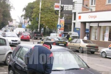 Măsuri: Amenzi pentru proprietarii mașinilor cu anunț de vânzare