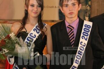 Alina Chis și Alexandru Focșăneanu, Miss și Mister Boboc la Info