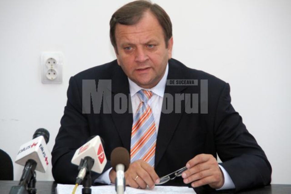 Gheorghe Flutur: „Am vrut să văd personal dacă firma a terminat toate lucrările și dacă acestea sunt de calitate” Gheorghe Flutur: „Am vrut să văd personal dacă firma a terminat toate lucrările și dacă acestea sunt de calitate”