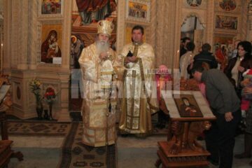 IPS Pimen împreuna cu preotul Viorel Varlan