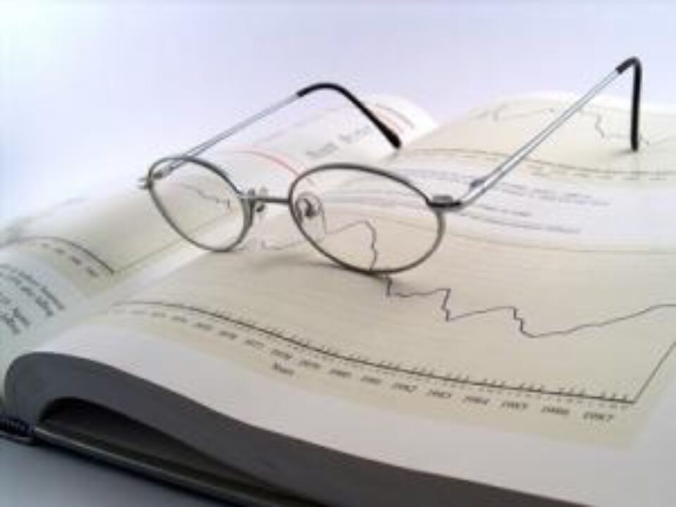 Comisia Națională de Prognoză a revizuit în scădere estimarea privind creșterea economică din 2009, de la 6,5% la 6%