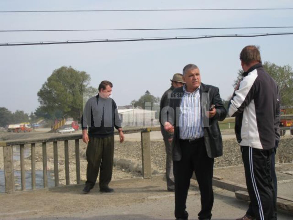 Dumitru Mihalescul: „Am primit asigurări că peste câteva zile vor fi reluate lucrările de la pod”