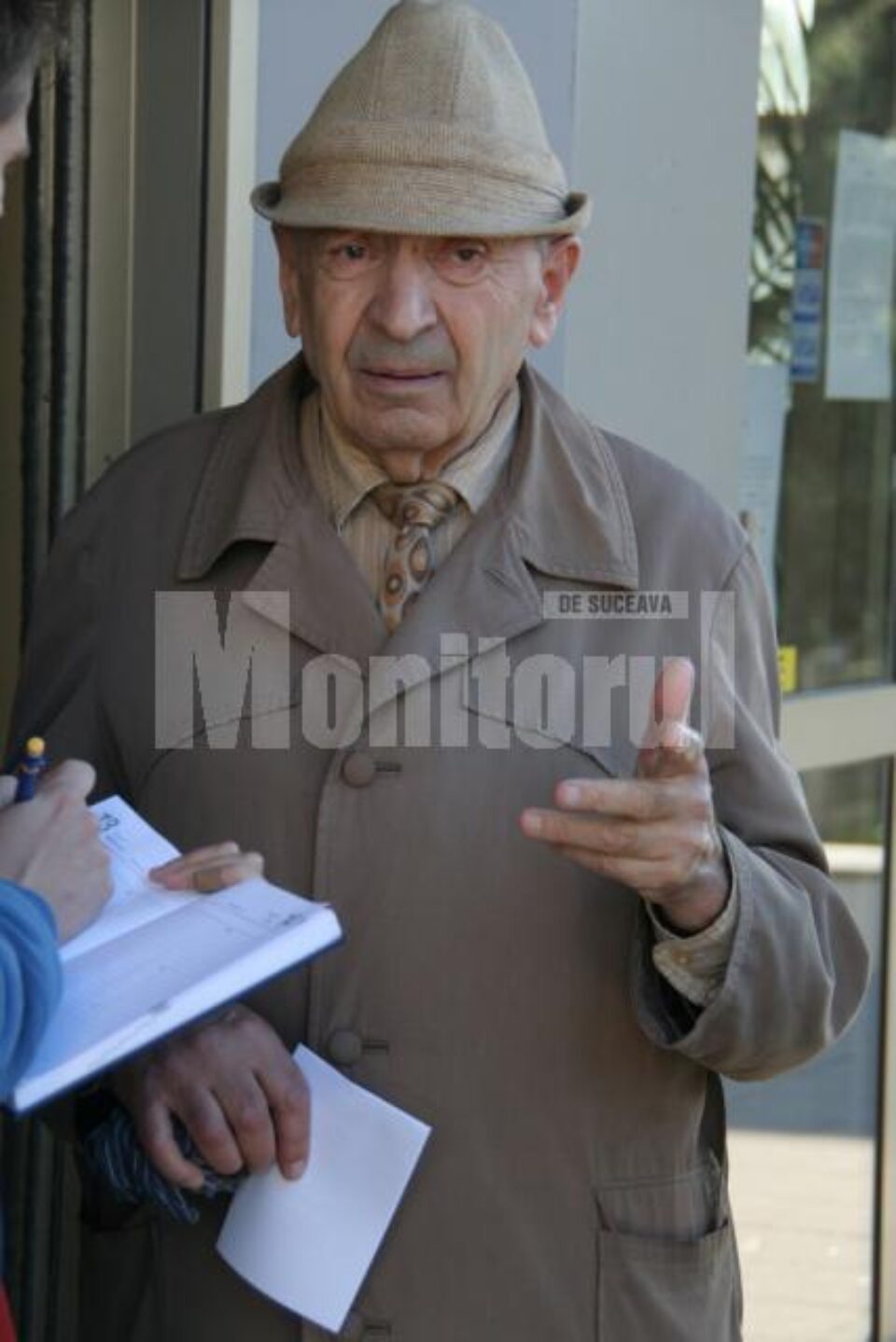 Gherontie Dobos spune că va da banii nepoatei sale Gherontie Dobos spune că va da banii nepoatei sale