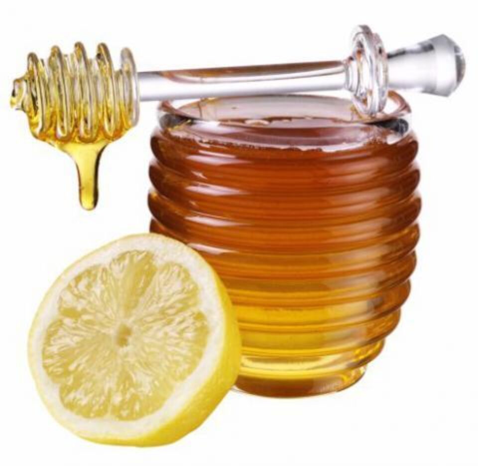 Mierea și lămâia, de ajutor la răcelile copiilor. Foto: Food and Drinks