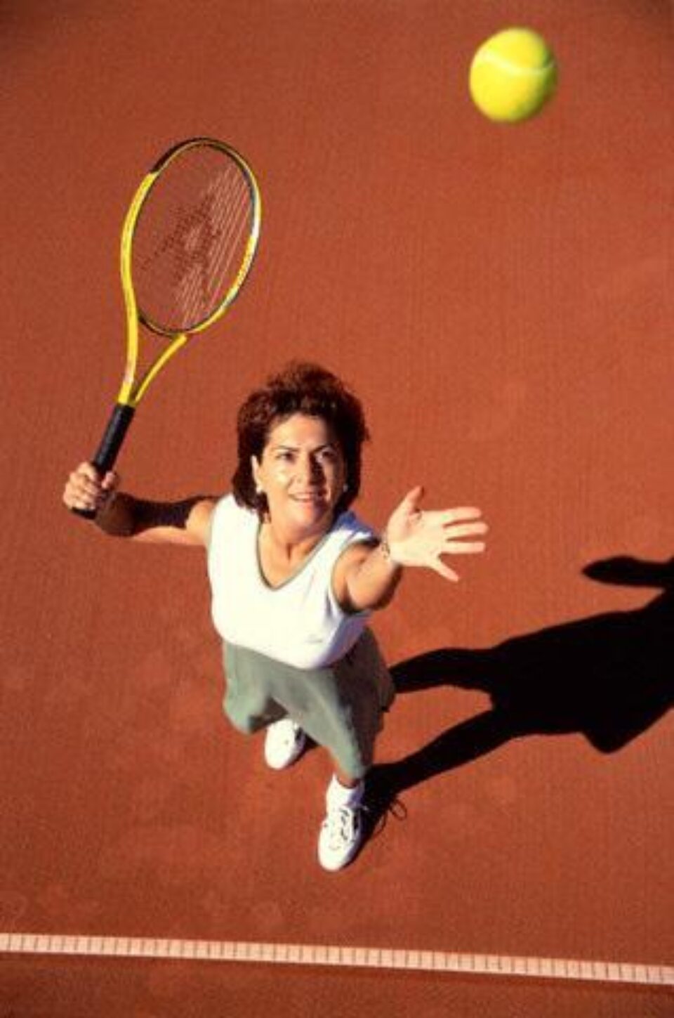 Toate sporturile cu mingea trebuie practicate cu atenție. Foto: ZEFA