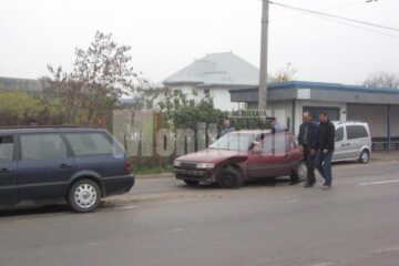 Politistul care a provocat accidentul, incercand sa scoata masina de pe carosabil